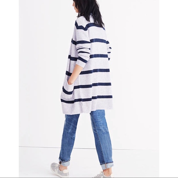 ⬇️ Kent Cardigan Sweater in Stripe - Picture 2 of 7